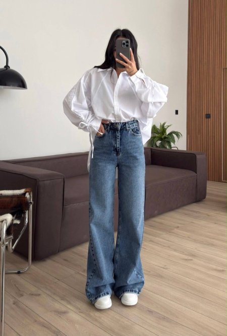 Wide leg jeans